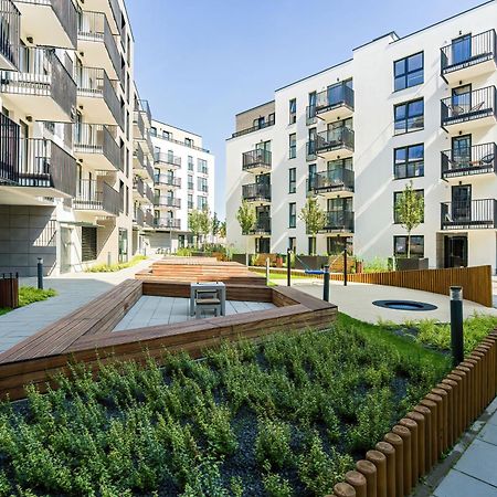 Stylish & Comfy Garbary Apartments With Parking By Noclegi Renters Poznaň Exteriér fotografie