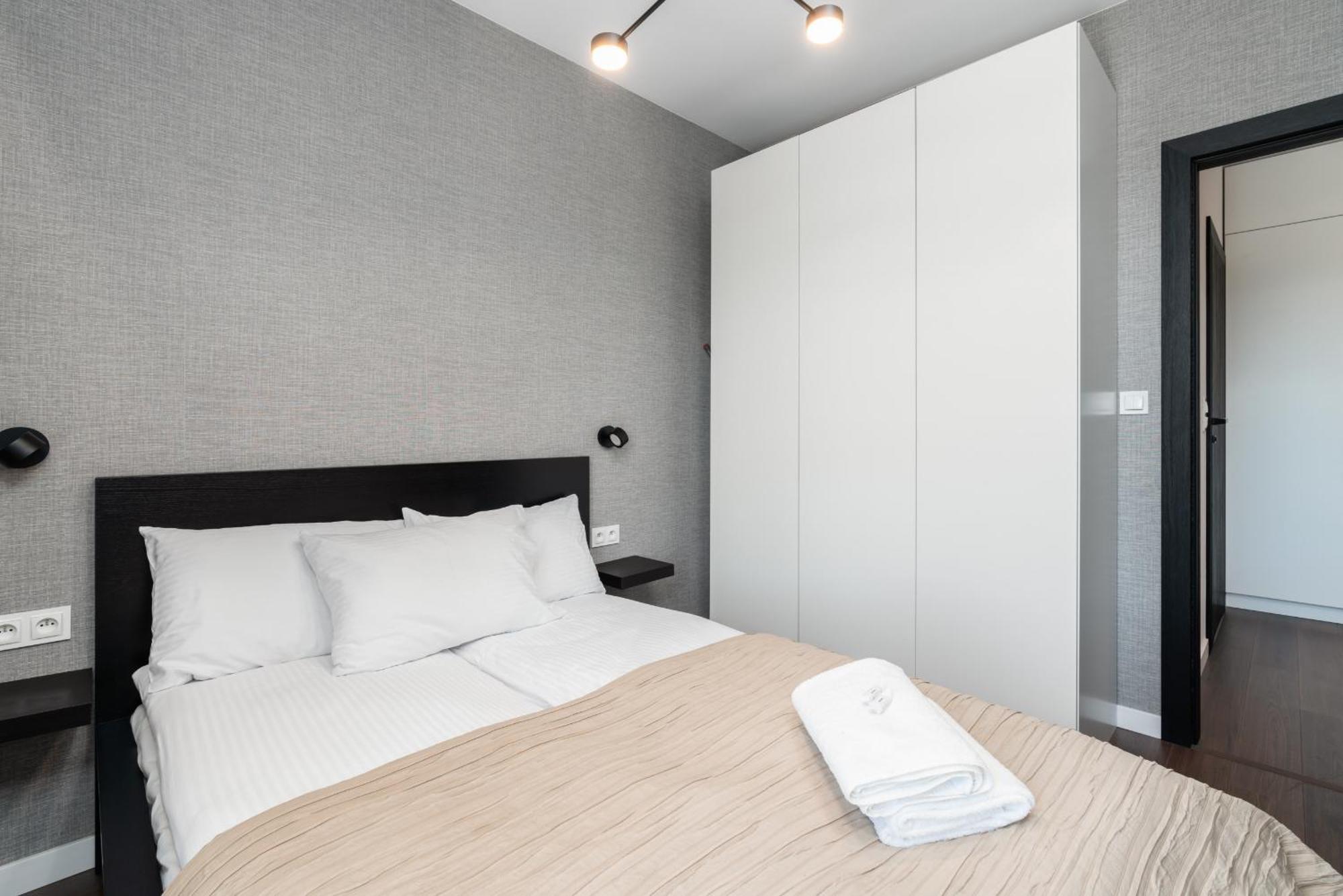 Stylish & Comfy Garbary Apartments With Parking By Noclegi Renters Poznaň Exteriér fotografie