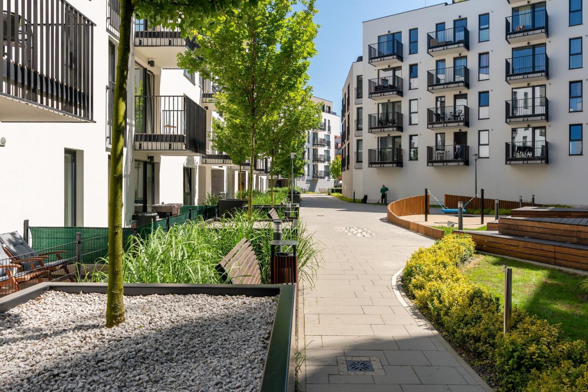 Stylish & Comfy Garbary Apartments With Parking By Noclegi Renters Poznaň Exteriér fotografie