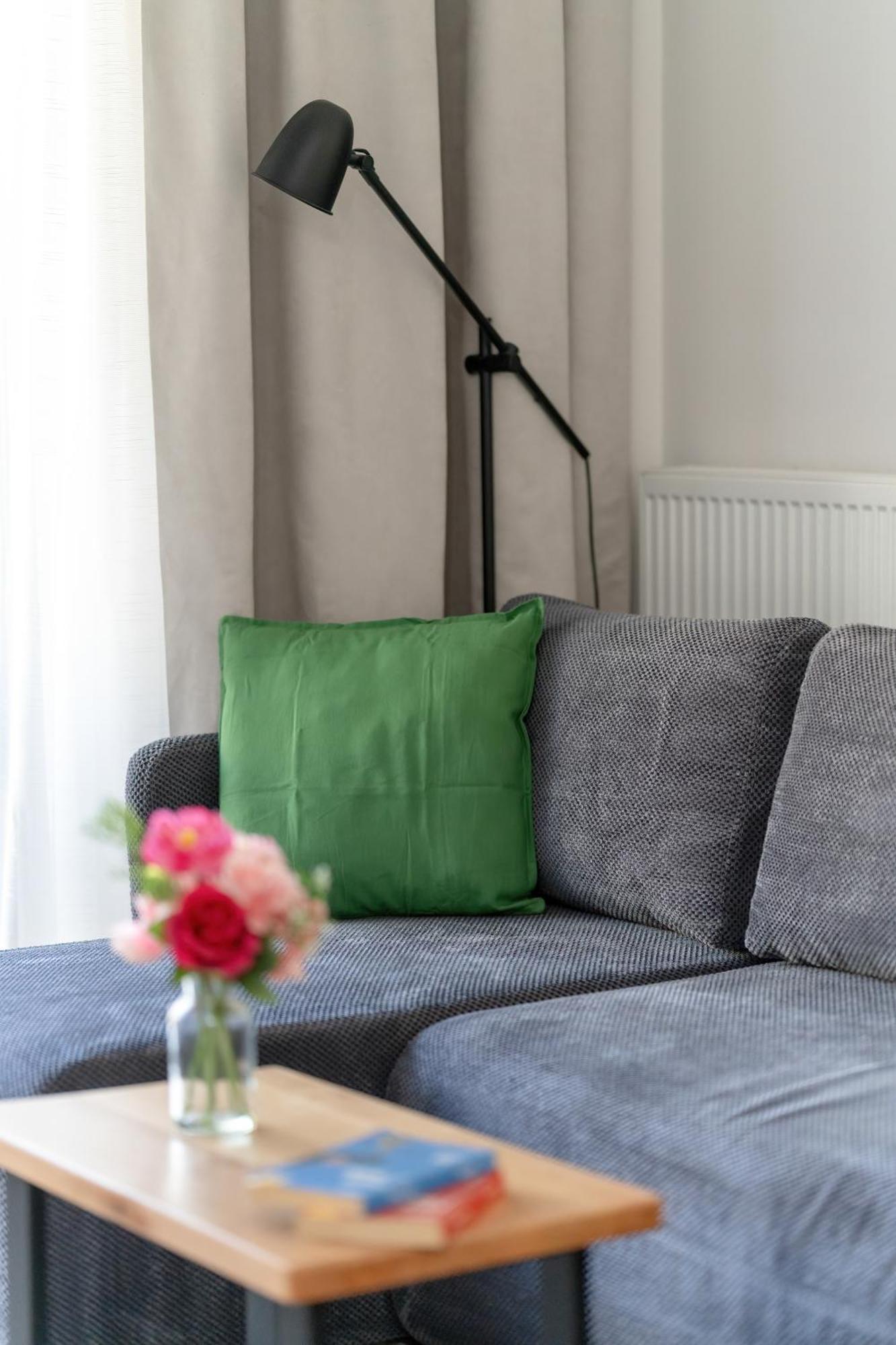 Stylish & Comfy Garbary Apartments With Parking By Noclegi Renters Poznaň Exteriér fotografie